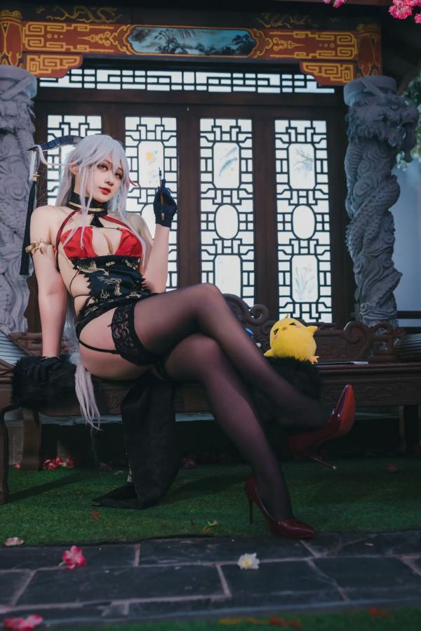    Zyra秋 碧蓝航线埃吉尔COS写真：古风旗袍黑丝诱惑，深度还原经典角色[63P]第9张图片