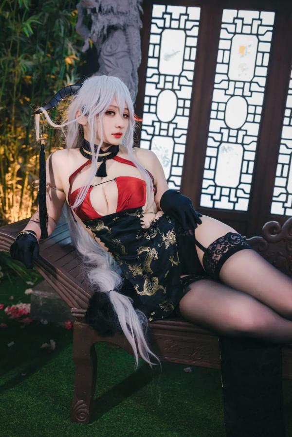    Zyra秋 碧蓝航线埃吉尔COS写真：古风旗袍黑丝诱惑，深度还原经典角色[63P]第19张图片