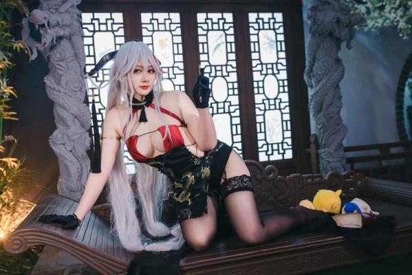    Zyra秋 碧蓝航线埃吉尔COS写真：古风旗袍黑丝诱惑，深度还原经典角色[63P]第31张图片
