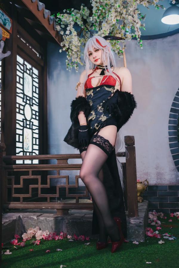    Zyra秋 碧蓝航线埃吉尔COS写真：古风旗袍黑丝诱惑，深度还原经典角色[63P]第41张图片