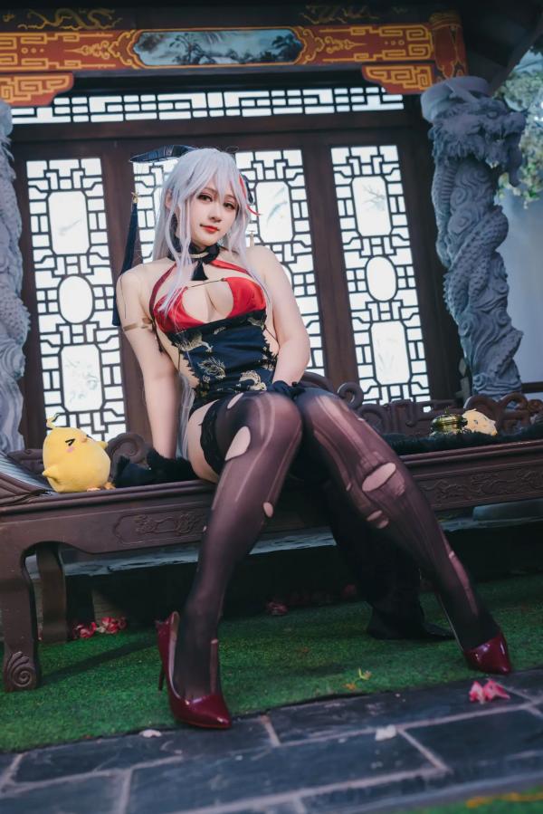    Zyra秋 碧蓝航线埃吉尔COS写真：古风旗袍黑丝诱惑，深度还原经典角色[63P]第58张图片