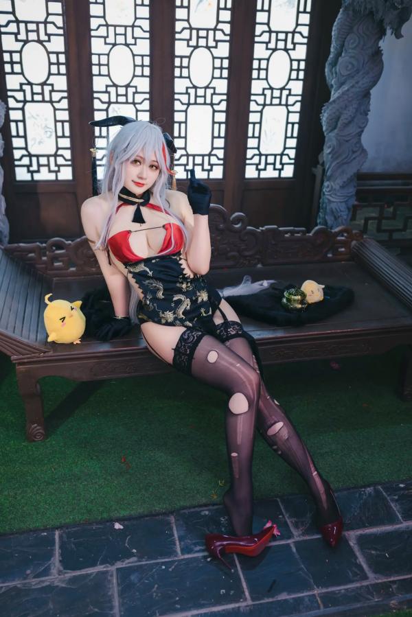    Zyra秋 碧蓝航线埃吉尔COS写真：古风旗袍黑丝诱惑，深度还原经典角色[63P]第59张图片