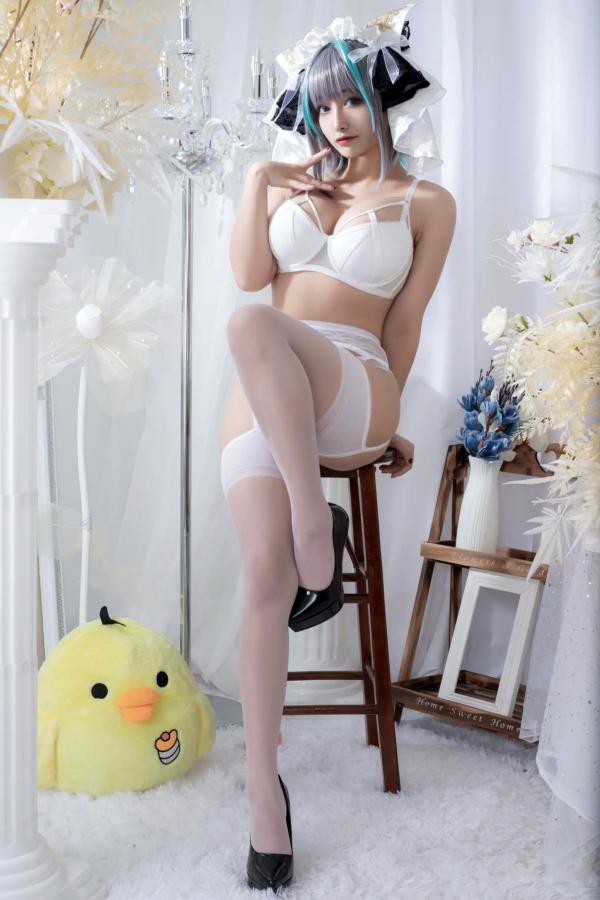    洛璃LoLiSAMA碧蓝航线柴郡COS：清纯与性感并存，纯白内衣演绎室内唯美私房写真[66P]第22张图片