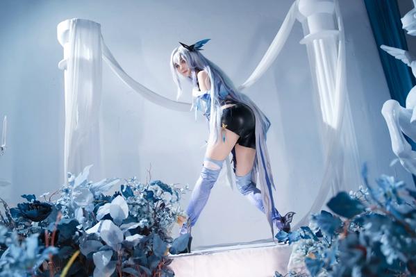    上杉绘梨落丝柯克Cosplay写真，原神角色扮演，大尺度冷艳视觉盛宴[118P]第96张图片