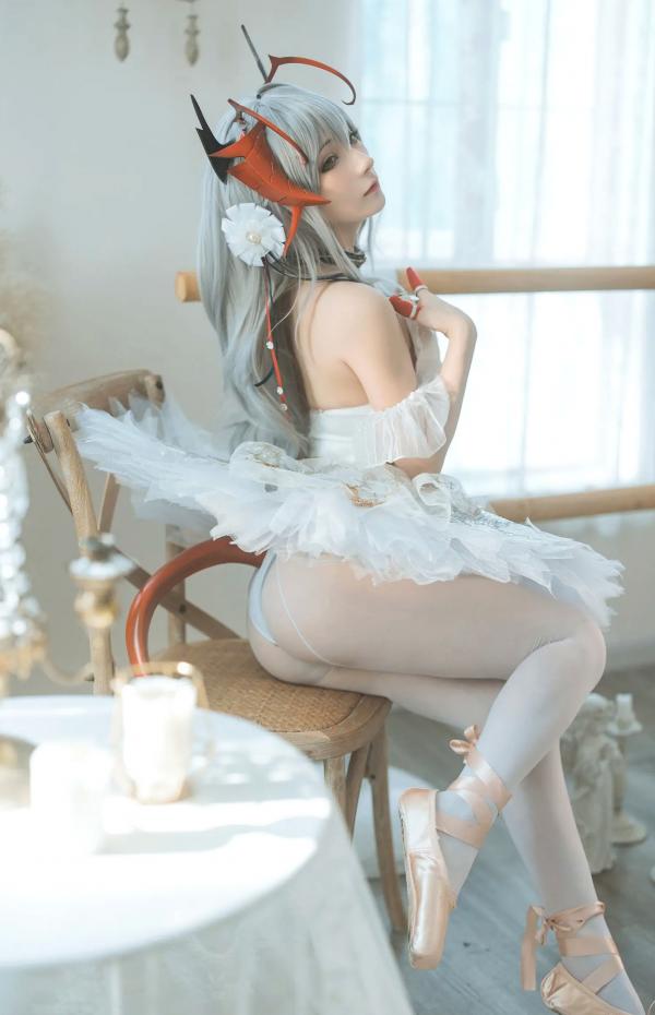    是三不是世w - 明日方舟W COS芭蕾舞裙优雅写真，还原纯洁天鹅氛围清纯诱惑系列第26张图片