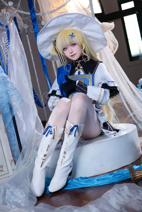    双木扶苏 菲比精美Cosplay写真：奇幻魔法少女二次元礼堂演绎 [33P]第8张图片