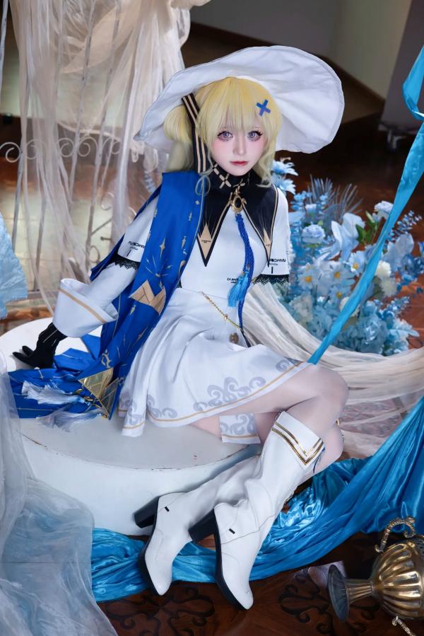    双木扶苏 菲比精美Cosplay写真：奇幻魔法少女二次元礼堂演绎 [33P]第12张图片