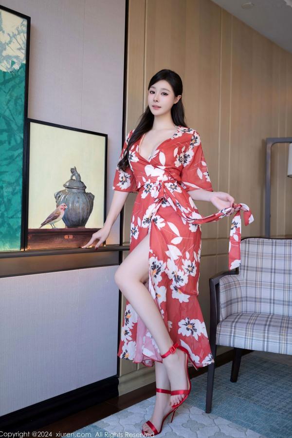    XiuRen秀人网-9270-小逗逗-红色印花和服诱惑，钻石链装饰私房大尺度美图，绝美身姿性感唯美写真第2张图片
