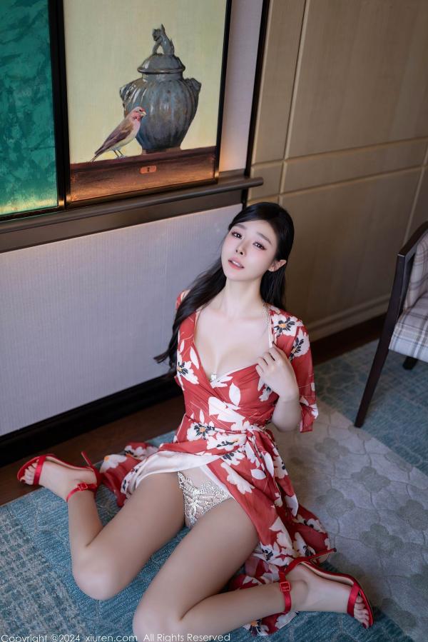    XiuRen秀人网-9270-小逗逗-红色印花和服诱惑，钻石链装饰私房大尺度美图，绝美身姿性感唯美写真第8张图片
