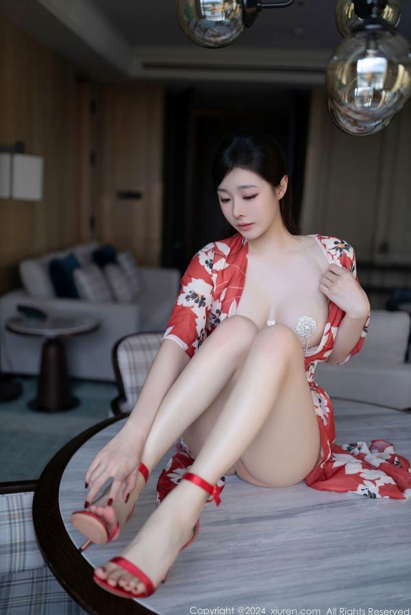    XiuRen秀人网-9270-小逗逗-红色印花和服诱惑，钻石链装饰私房大尺度美图，绝美身姿性感唯美写真第46张图片