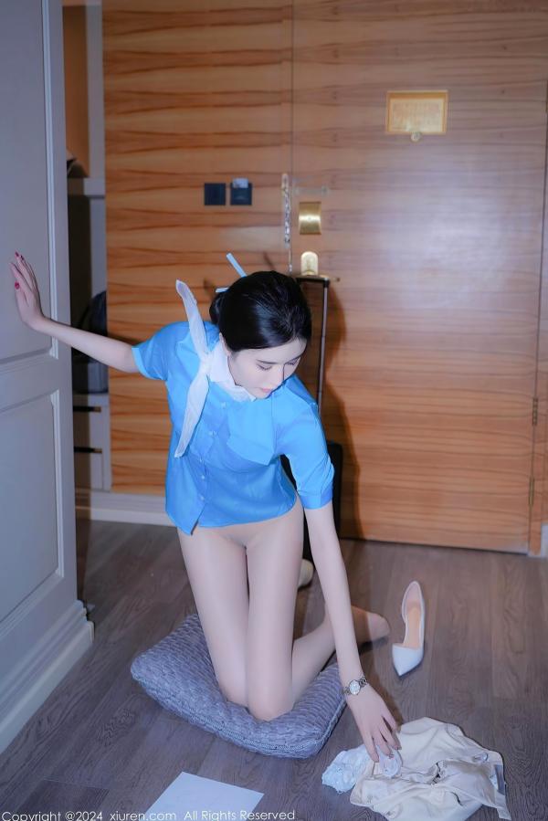    秀人网9269-Erikaki：天蓝色空姐制服诱惑，室内私房绝美长腿丝袜写真第55张图片