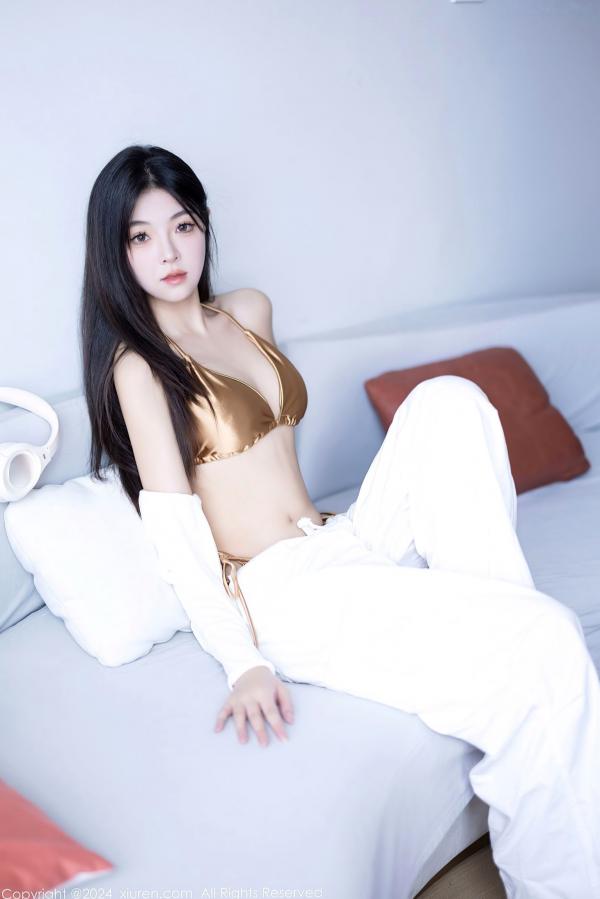    XiuRen秀人网Vol.9262-初梦瑶-居家私房时尚写真-金棕色内衣配白衣长裤-唯美透视薄纱-性感撩人艺术摄影-2024.10.10第20张图片