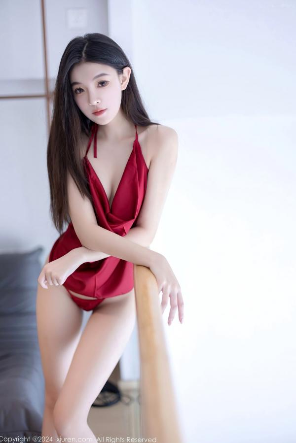    XiuRen秀人网Vol.9262-初梦瑶-居家私房时尚写真-金棕色内衣配白衣长裤-唯美透视薄纱-性感撩人艺术摄影-2024.10.10第63张图片