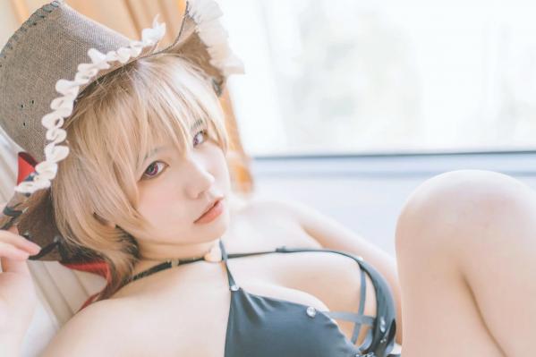    阿半今天很开心 - 碧蓝航线让巴尔泳装Cosplay，清纯甜美与性感比基尼私房照，展现极致诱惑魅力 [20P]第14张图片