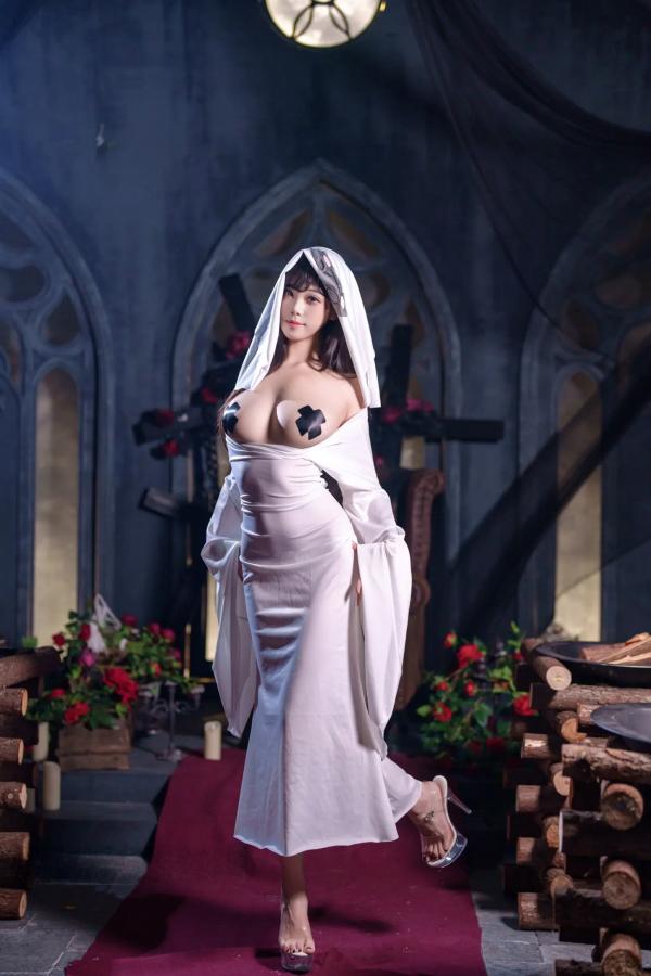    《蜜汁猫裘 - 幽灵娘修女角色扮演，哥特暗黑风性感私房大尺度写真 [66P]》第30张图片