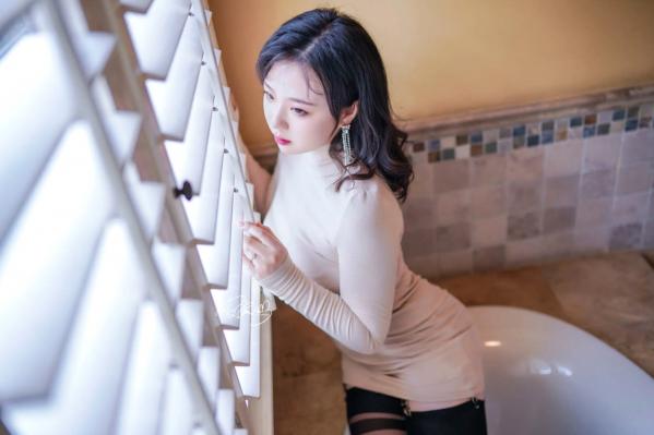    皮皮奶可可爱了啦 - 极致诱惑黑色蕾丝内衣与吊带丝袜私房写真OL大尺度展现完美身姿 [24P]第7张图片
