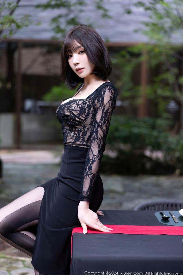    秀人网9257期：徐莉芝Booty黑色蕾丝包臀裙高开叉私房写真，极致诱惑黑丝演绎曼妙身姿，性感肉色内衣秀出极品曲线，高清女神大尺度视觉盛宴第5张图片