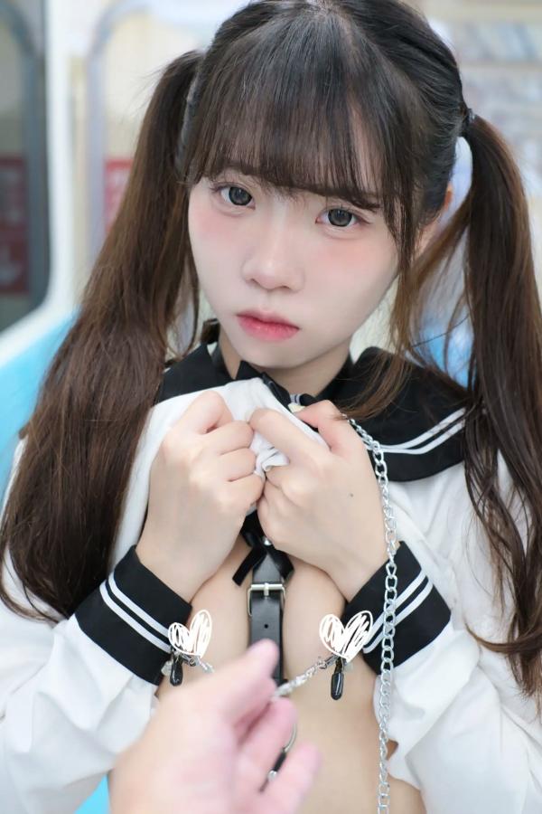    摄影写真《可可小白兔》：电车上的JK绑带诱惑，极致大胆的角色扮演视觉大赏第39张图片