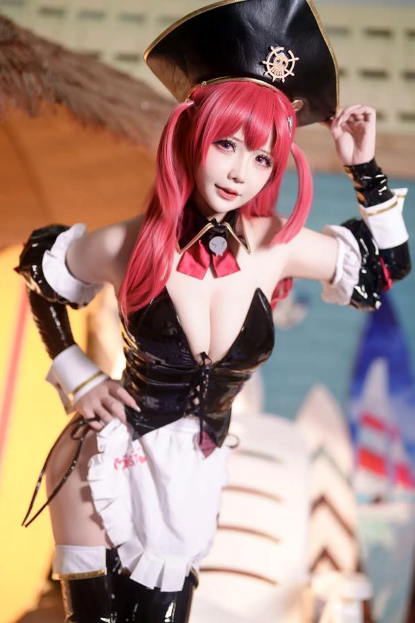    抱走莫子aa《Nikke胜利女神》米哈拉Cosplay，极致性感黑色皮衣与极品美腿诱惑，沙滩大尺度福利图集[73P]第7张图片