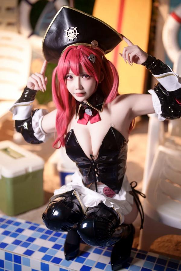    抱走莫子aa《Nikke胜利女神》米哈拉Cosplay，极致性感黑色皮衣与极品美腿诱惑，沙滩大尺度福利图集[73P]第11张图片