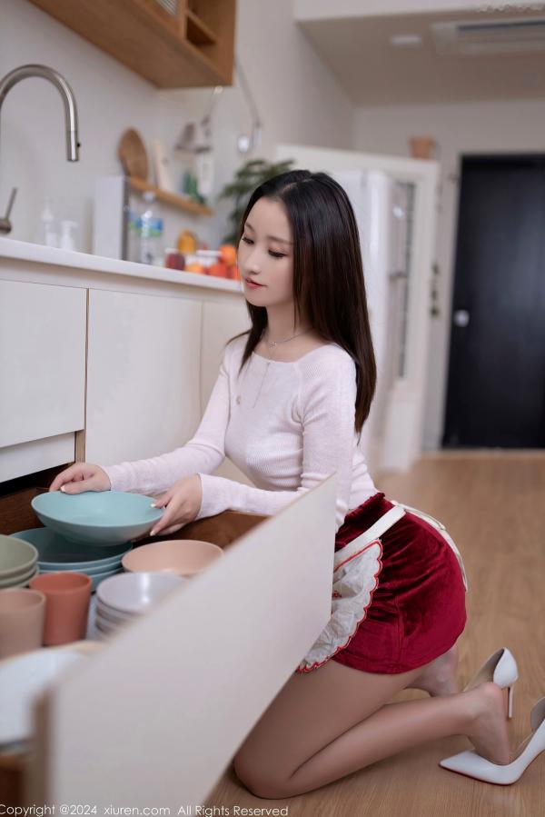    秀人网9255期：杏子Yada经典黑色蕾丝内衣私房写真，极致诱惑展现曼妙曲线与绝佳身材第21张图片