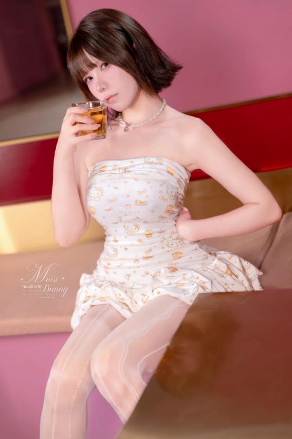    咬一口兔娘 (Yiko湿润兔) 2025.11 公主小妹[76P]第17张图片