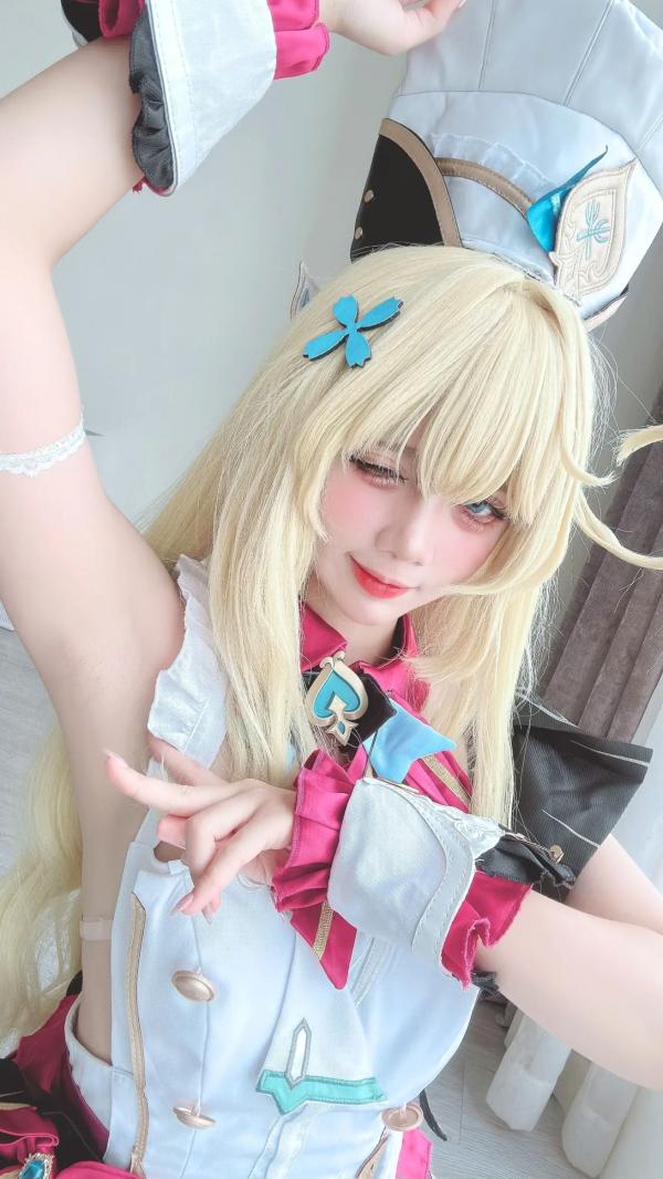    PoppaChan - Escoffier Cosplay大尺度私房写真，精致金发厨娘角色扮演，高颜值萝莉诱惑第4张图片