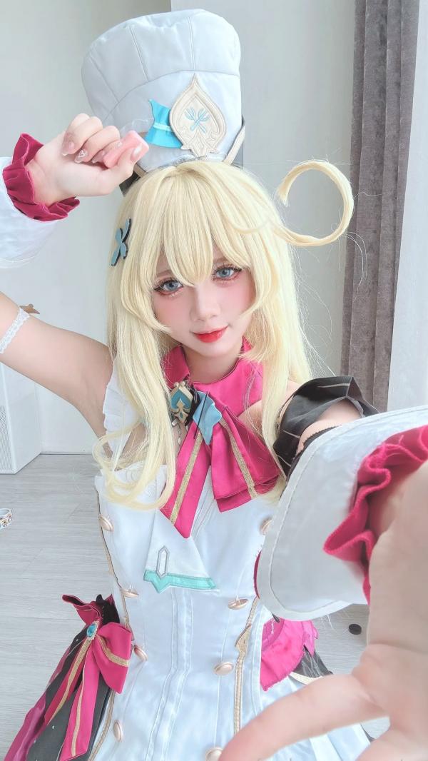    PoppaChan - Escoffier Cosplay大尺度私房写真，精致金发厨娘角色扮演，高颜值萝莉诱惑第5张图片