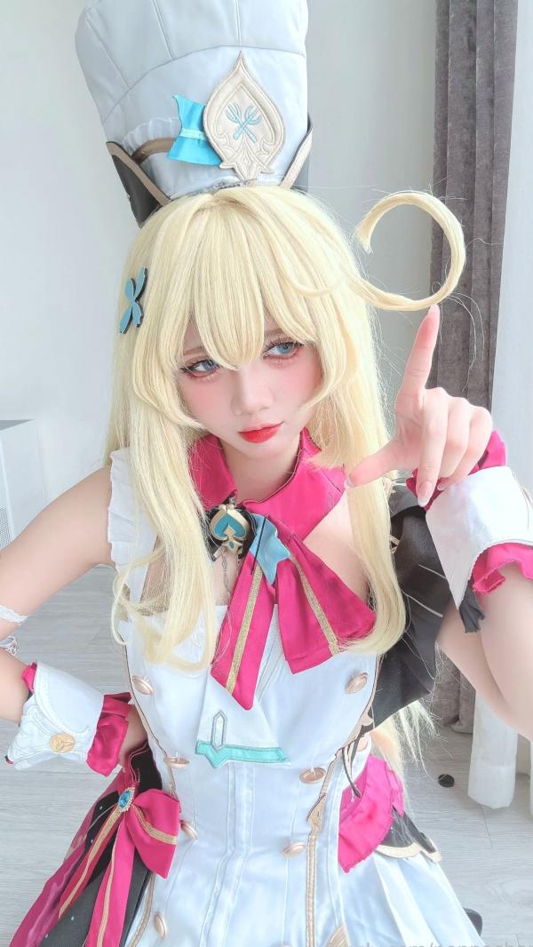    PoppaChan - Escoffier Cosplay大尺度私房写真，精致金发厨娘角色扮演，高颜值萝莉诱惑第6张图片