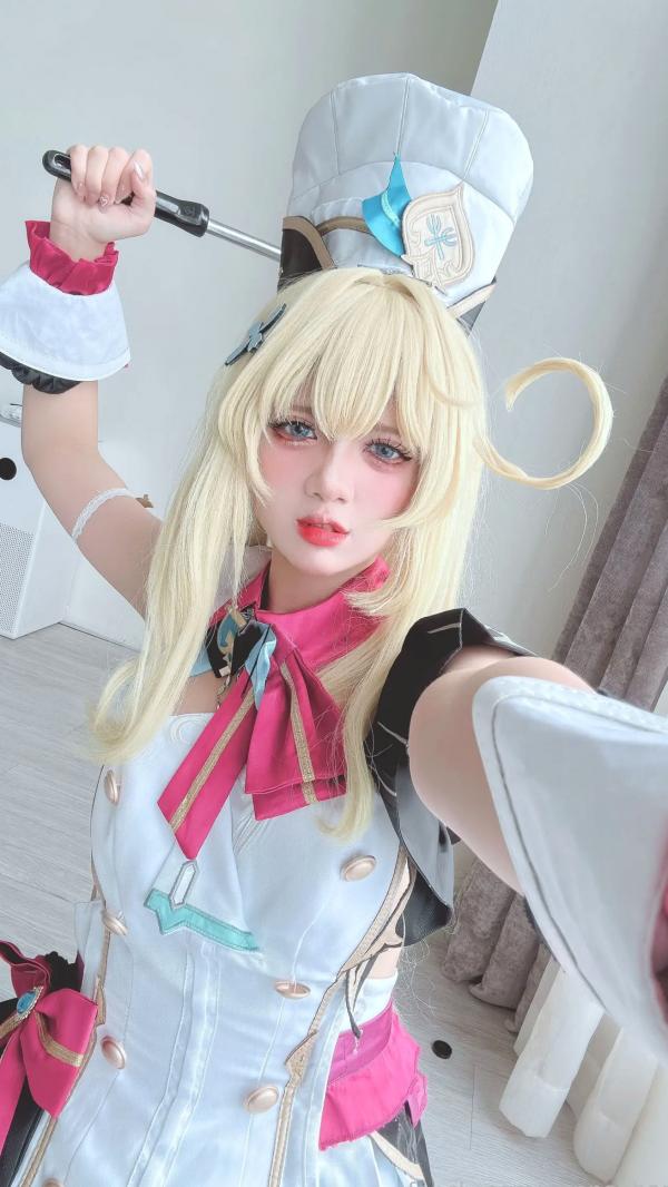    PoppaChan - Escoffier Cosplay大尺度私房写真，精致金发厨娘角色扮演，高颜值萝莉诱惑第9张图片