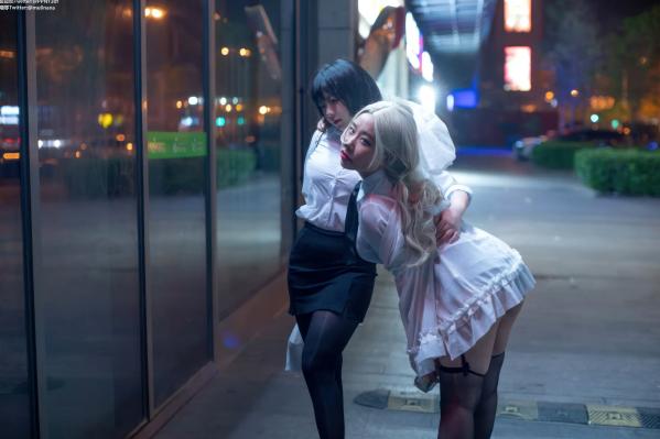    皮皮奶&穆零Mu0 - 百合OL私房写真，夜色街拍与制服诱惑，双子女神亲密缠绵，气质与身材的视觉盛宴 [51P]第20张图片