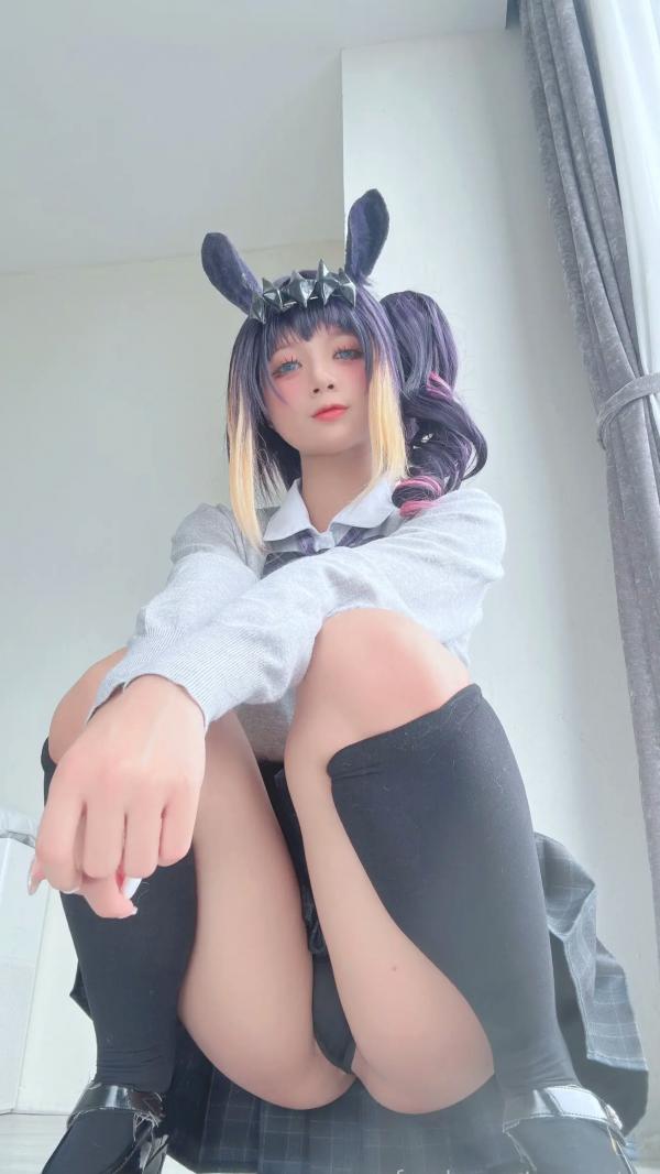    PoppaChan - Ina JK Cosplay，精美日系校服少女，二次元清纯与诱惑的碰撞 [28P]第5张图片
