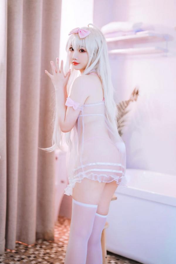    面饼仙儿 情趣三部曲：二次元白发少女蕾丝内衣角色扮演，纯欲风白丝美腿诱惑写真[61P]第56张图片