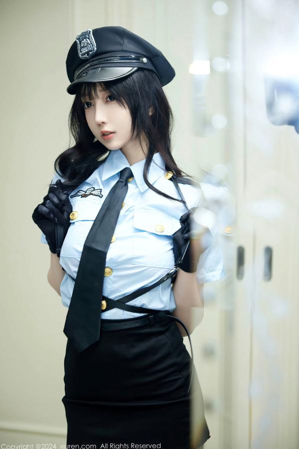    XiuRen秀人网-玥儿玥er-情趣警服制服诱惑-黑丝皮带束缚-极致魅惑大尺度写真第9张图片