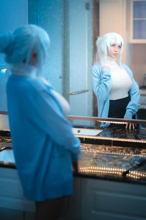    上杉绘梨落 - 雪女角色扮演浴室高清写真，蓝发黑丝高跟尽显诱惑私房魅力 [48P]第19张图片