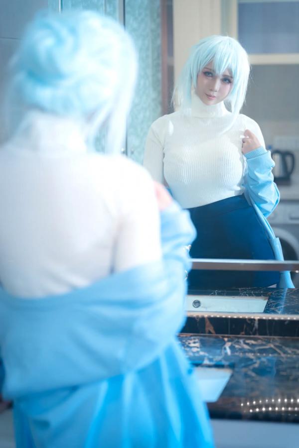    上杉绘梨落 - 雪女角色扮演浴室高清写真，蓝发黑丝高跟尽显诱惑私房魅力 [48P]第29张图片