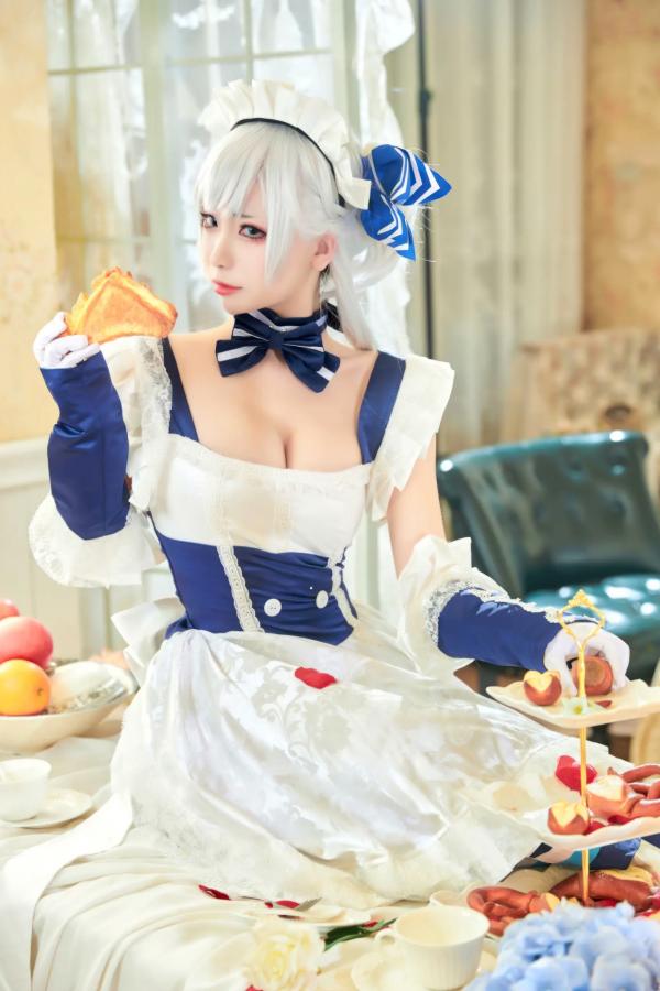    源纱希喵喵喵 x 犹大Yuta - 碧蓝航线贝尔法斯特COSPLAY高清写真，双姝演绎唯美女仆风情，精致妆造，带来极致二次元盛宴第25张图片