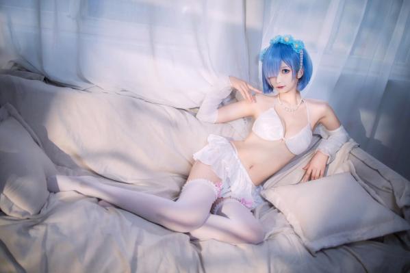    封疆疆v 蕾姆花嫁COS，二次元动漫游戏角色，纯白蕾丝内衣私房照，梦幻唯美，气质动人[26P]第16张图片