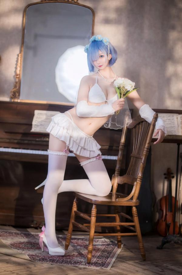    封疆疆v 蕾姆花嫁COS，二次元动漫游戏角色，纯白蕾丝内衣私房照，梦幻唯美，气质动人[26P]第24张图片