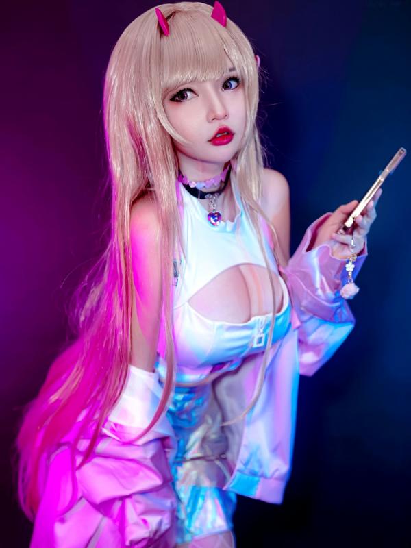    Potato-Godzilla-Viper-NIKKE二次元赛博朋克风Cosplay，绝美女神角色扮演，私房写真霓虹灯下尽显性感火辣诱惑第1张图片