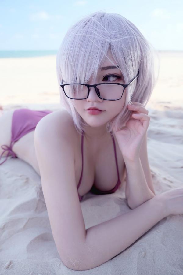    Potato-Godzilla-Mashu 动漫角色玛修沙滩比基尼性感COS写真第20张图片