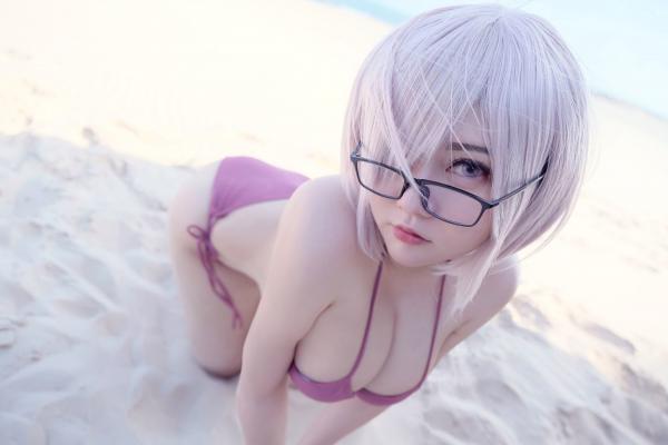    Potato-Godzilla-Mashu 动漫角色玛修沙滩比基尼性感COS写真第22张图片
