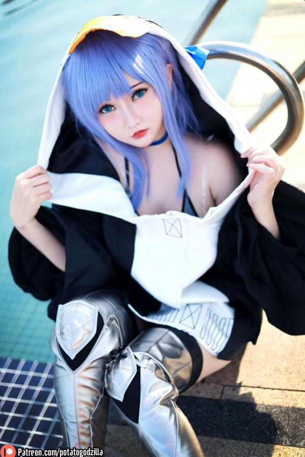    Potato-Godzilla-泳装-Meltryllis-二次元美少女角色扮演-泳池唯美私房写真第13张图片