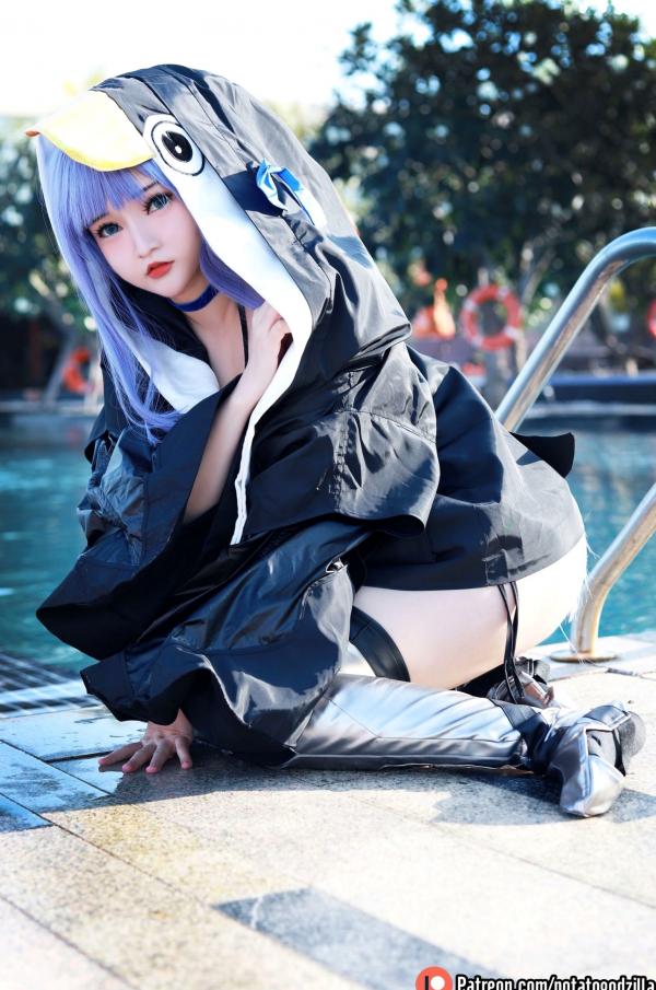    Potato-Godzilla-泳装-Meltryllis-二次元美少女角色扮演-泳池唯美私房写真第17张图片