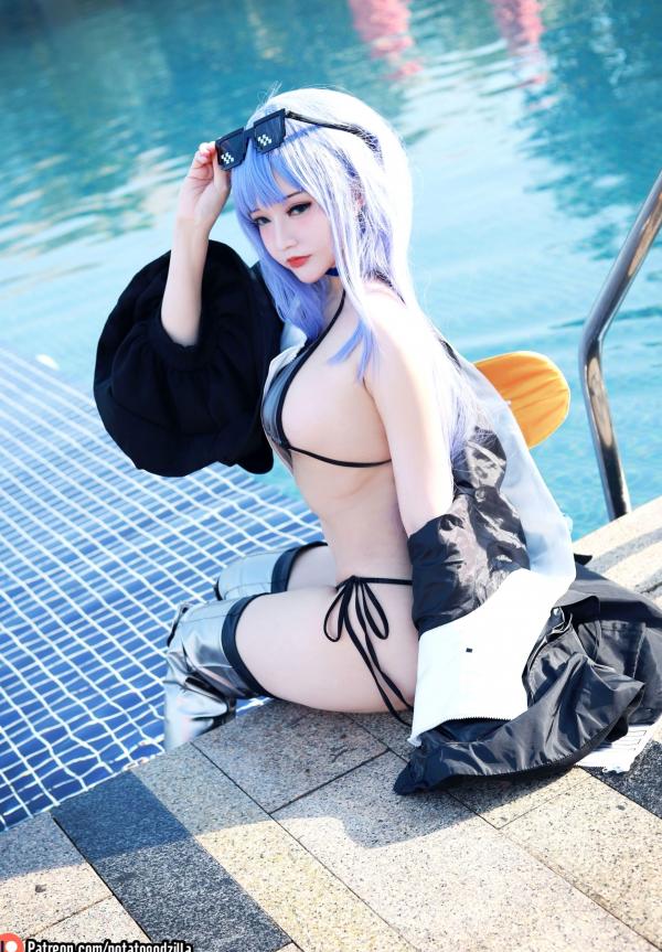   Potato-Godzilla-泳装-Meltryllis-二次元美少女角色扮演-泳池唯美私房写真第22张图片