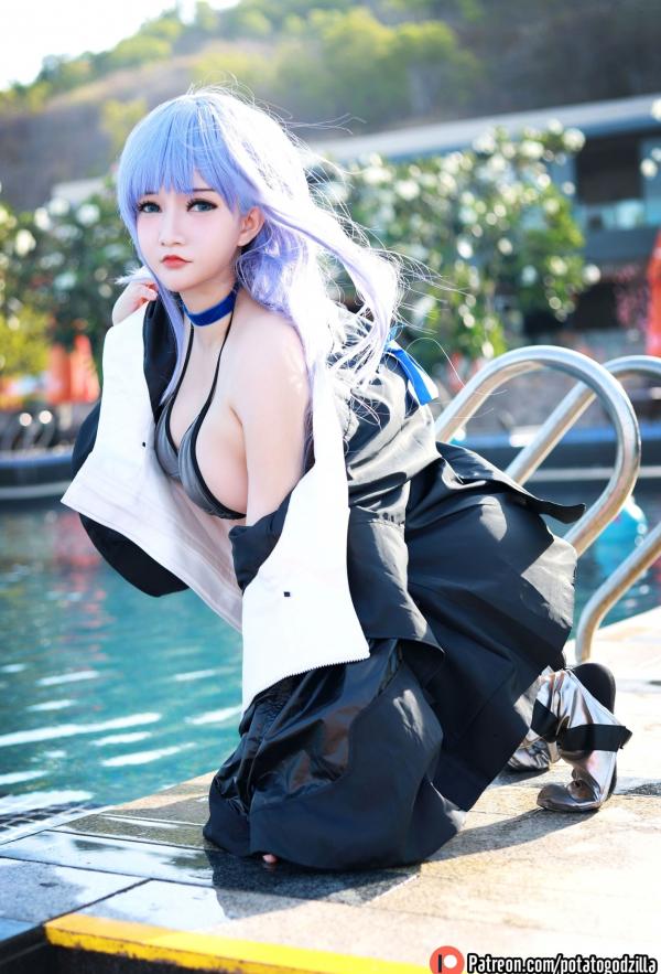    Potato-Godzilla-泳装-Meltryllis-二次元美少女角色扮演-泳池唯美私房写真第24张图片