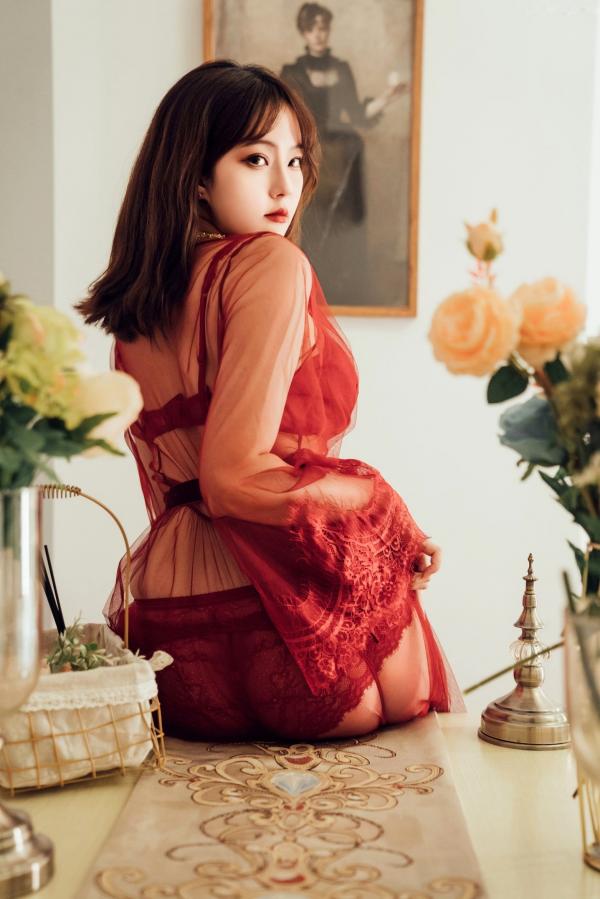   Natsuko夏夏子-秘密恋人红丝袜诱惑蕾丝内衣私房写真第1张图片