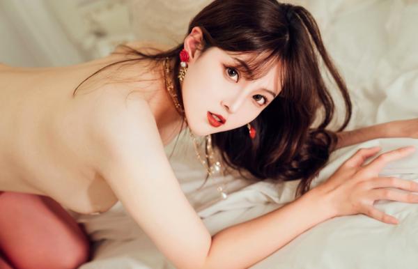    Natsuko夏夏子-秘密恋人红丝袜诱惑蕾丝内衣私房写真第11张图片