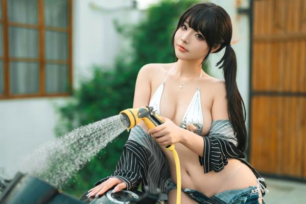    yuuhui玉汇-泡沫之夏，机车洗车性感写真，湿身极致诱惑，极品火辣身材，大尺度撩人风情第21张图片