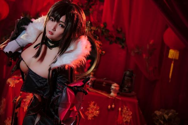    Potato-Godzilla-尤妙依-冷艳COS角色扮演，大胆红黑禁忌制服，曼妙曲线尽显诱惑魅力，极致野性，视觉享受第5张图片